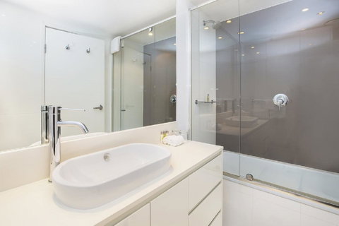 Gold Coast Private Apartments - H Residences, Surfers Paradise - Your Accommodation 31