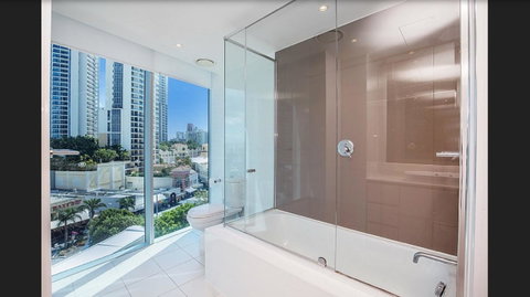 Gold Coast Private Apartments - H Residences, Surfers Paradise - Your Accommodation 36
