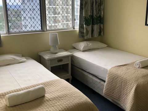 Oceania On Burleigh Beach - Your Accommodation 9