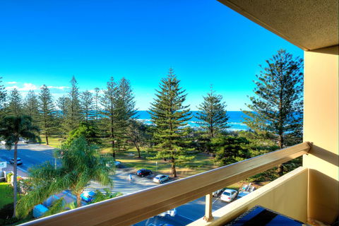 Oceania On Burleigh Beach - Your Accommodation 0