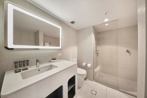 Novotel Surfers Paradise - Your Accommodation 16
