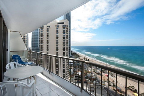Surfers International Apartments - Your Accommodation 13
