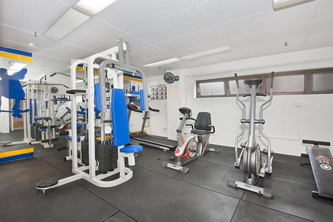 Surfers International Apartments - Your Accommodation 9
