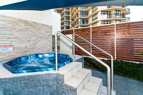 Surfers International Apartments - Your Accommodation 39