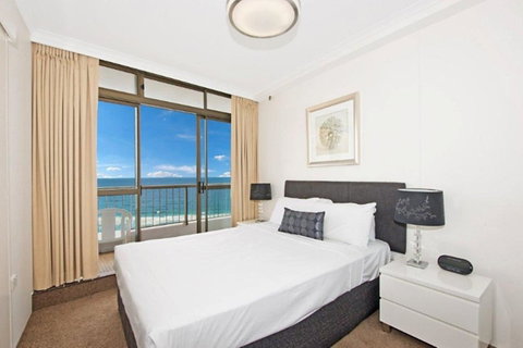 Surfers International Apartments - Your Accommodation 19