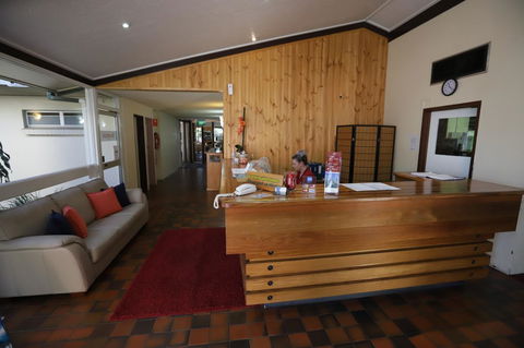 Emerald Central Hotel Official - Your Accommodation 10