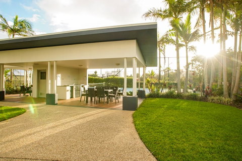 San Marino By The Sea Apartments - Your Accommodation 24