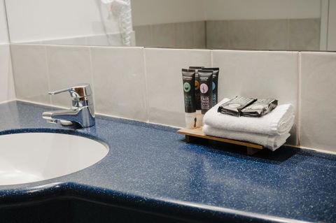Novotel Cairns Oasis Resort - Your Accommodation 24