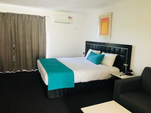 Comfort Inn North Brisbane - Your Accommodation 24