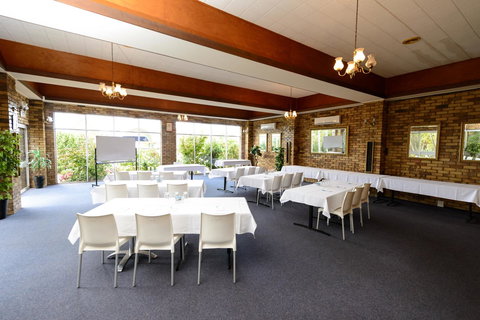 Smart Motels Bert Hinkler - Your Accommodation 36