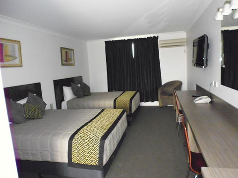 Burke & Wills Motor Inn - Your Accommodation 24