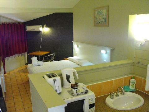 Kallangur Motel - Your Accommodation 1