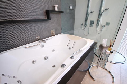 Oceans Mooloolaba - Your Accommodation 35