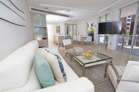 Oceans Mooloolaba - Your Accommodation 43