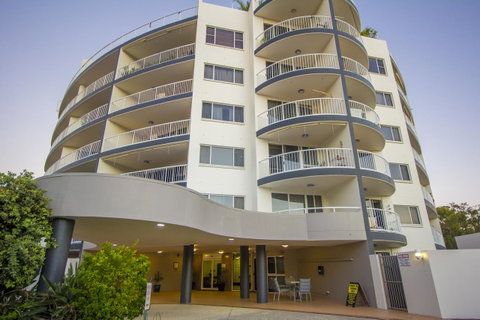 Fairways Golf & Beach Retreat Bribie Island - Your Accommodation 9