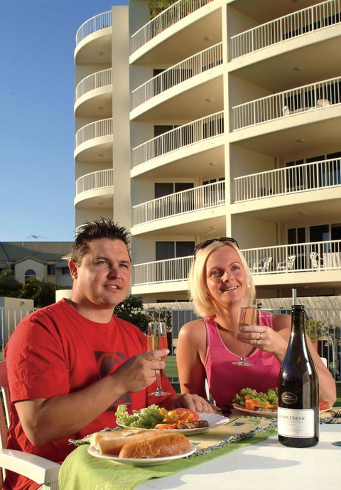 Fairways Golf & Beach Retreat Bribie Island - Your Accommodation 11