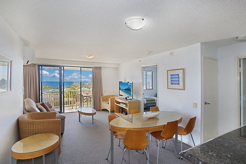 Catalina Resort - Your Accommodation 14