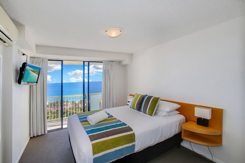 Catalina Resort - Your Accommodation 12