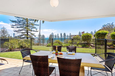 Gemini Court Holiday Apartments - Your Accommodation 13