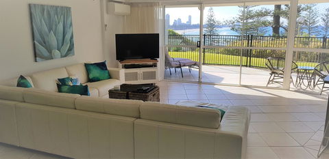Gemini Court Holiday Apartments - Your Accommodation 26