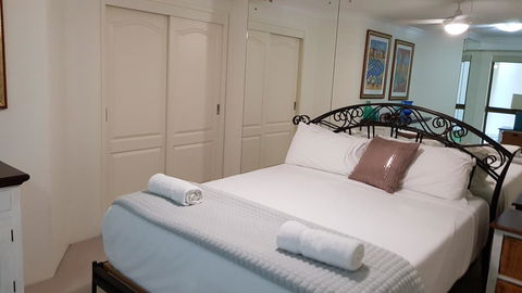 Gemini Court Holiday Apartments - Your Accommodation 15