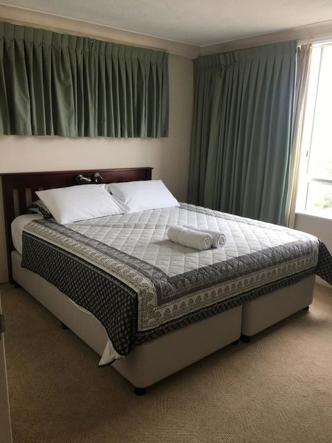 Burleigh Beach Tower - Your Accommodation 0