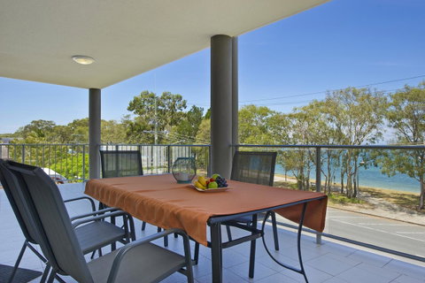 On The Bay Apartments - Your Accommodation 7