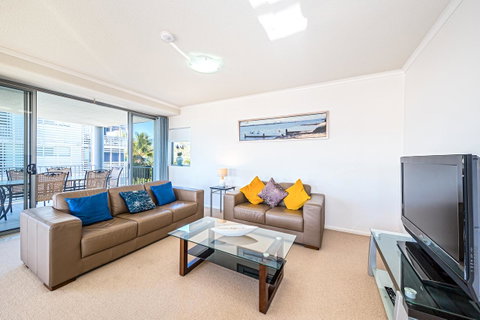 On The Bay Apartments - Your Accommodation 5