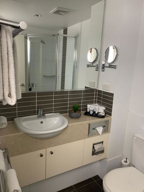 Airport Ascot Motel - Your Accommodation 9