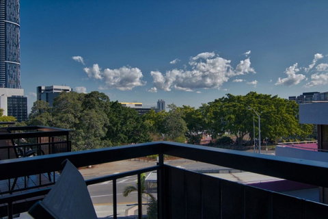 Soho Brisbane - Your Accommodation 9