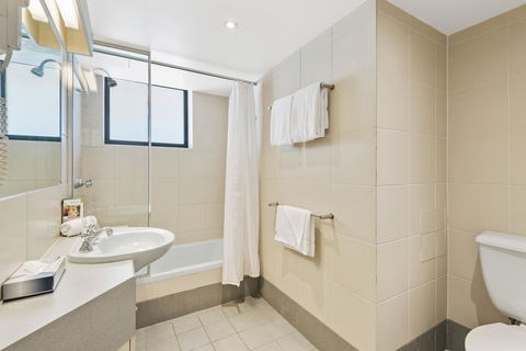 Dockside Brisbane - Your Accommodation 8