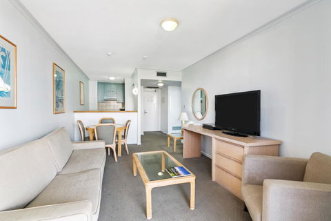 Dockside Brisbane - Your Accommodation 24