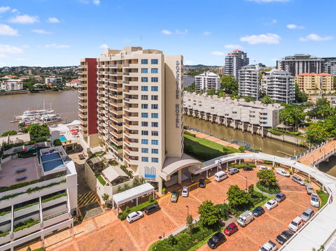 Dockside Brisbane - Your Accommodation 0