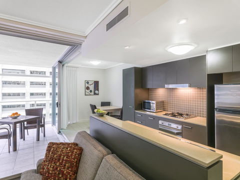 Oaks Brisbane Casino Tower Suites - Your Accommodation 15