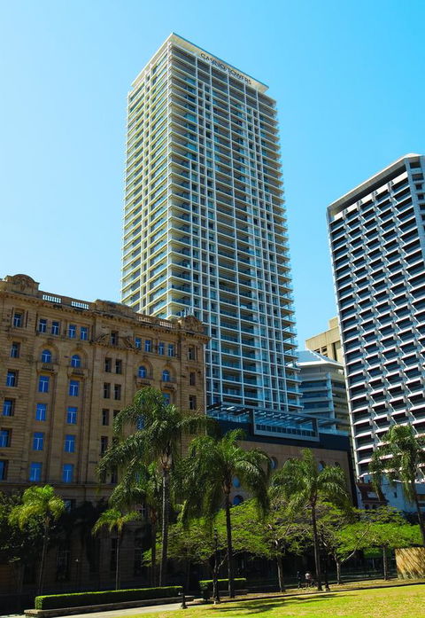 Oaks Brisbane Casino Tower Suites - Your Accommodation 4