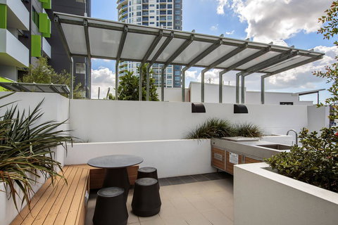 Code Apartments - Your Accommodation 18