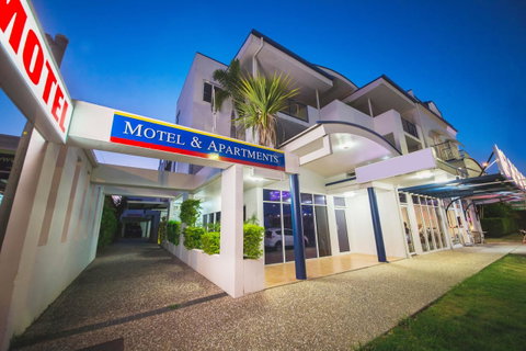 Cosmopolitan Motel & Serviced Apartments - Your Accommodation 0
