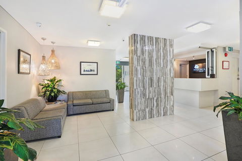 Majorca Isle Beachside Resort - Your Accommodation 12