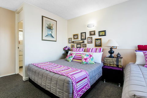 Airport Riverview Motel - Your Accommodation 10