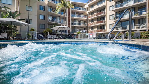 Swell Resort Burleigh Heads - Your Accommodation 12