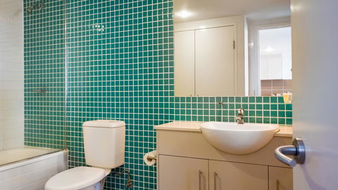Swell Resort Burleigh Heads - Your Accommodation 41