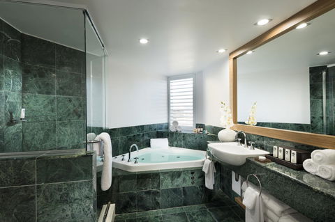 Sofitel Gold Coast Broadbeach - Your Accommodation 4