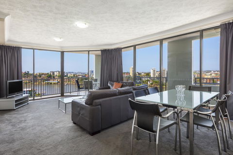 Bridgewater Apartments - Your Accommodation 4