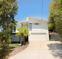 224 Centenary Heights Road Coolum Beach 500 Dollar Bond Linen Included - Your Accommodation