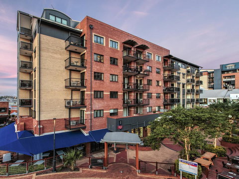 Central Brunswick Apartment Hotel - Your Accommodation 1