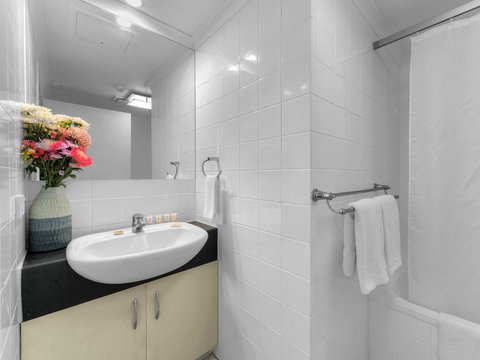 Central Brunswick Apartment Hotel - Your Accommodation 21