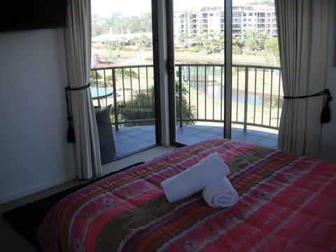 Meridian Alex Beach Apartments - Your Accommodation 20