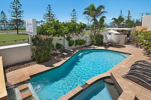 Meridian Alex Beach Apartments - Your Accommodation 1
