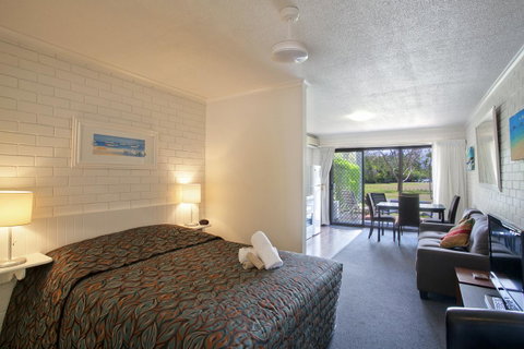 Regency Waterfront Noosa - Your Accommodation 10