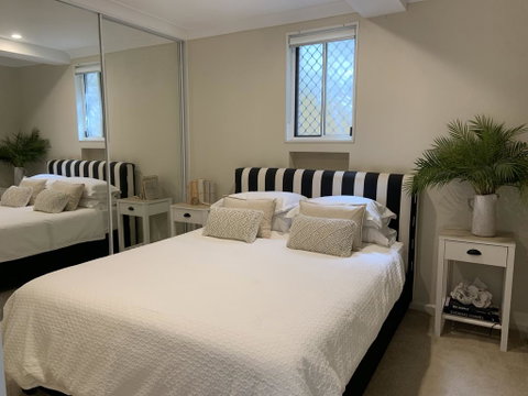 Waterview Cottage - Your Accommodation 1